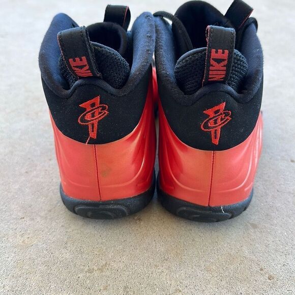 Nike Sneakers Air Foamposite One Youth Size 5.5 Red Habanero - Picture 5 of 14
